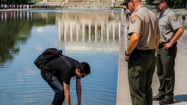Reflecting Pool Incident Sparks Controversy Over Vandalism Claims | agen138, gemoy88 slot