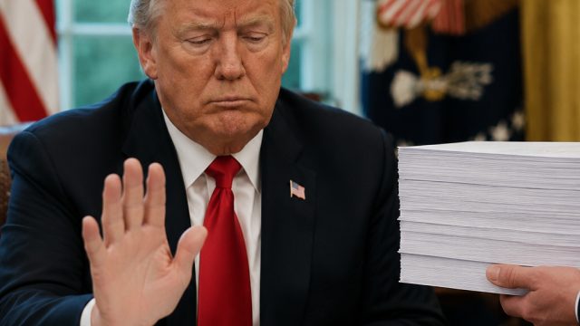 Trump Halts Housing Bill Signing: A New Twist in Affordability Efforts | linkaja terblokir indosat, 